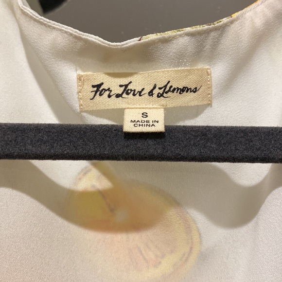 FL&L -it’s my favorite romper but I’m a solid medium now 🥲 - Picture 2 of 3